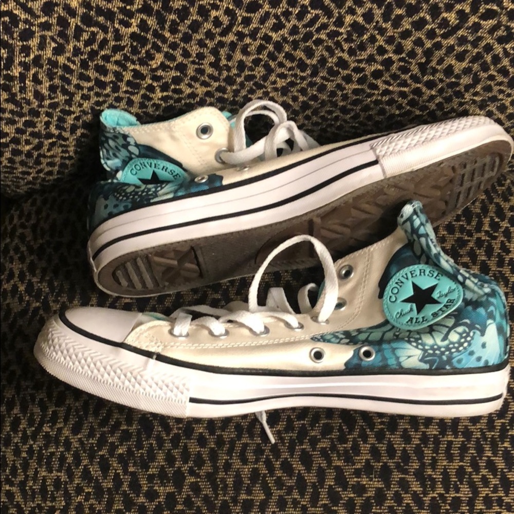 Shoes - Picture 2 of 3
